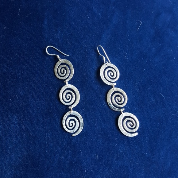 Sterling silver dangle earrings - Picture 1 of 1